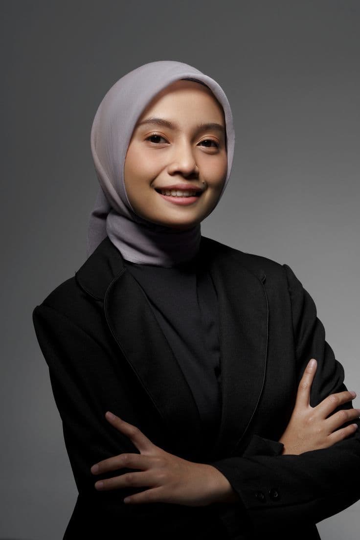 Ibu Diana Sari